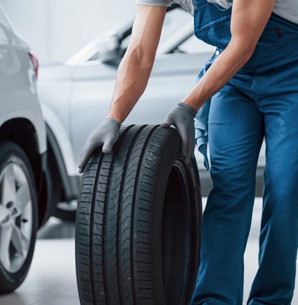 my-way-mechanic-holding-tire-repair-garage-replacement-winter-summer-tires.jpg my-way-mechanic-holding-tire-repair-garage-replacement-winter-summer-tires.jpg
